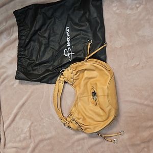 B. Makowsky leather purse